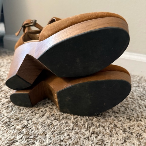 Free People Suede Tan Women's Ankle Clogs - Picture 6 of 6